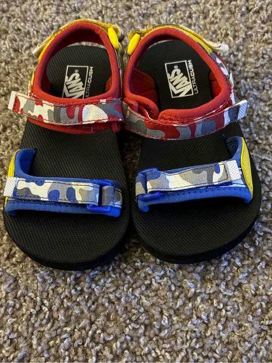 Vans Other - Vans Toddler Tri-Lock Primary Camo sandals Size Unknown I Believe 9 Or 9.5